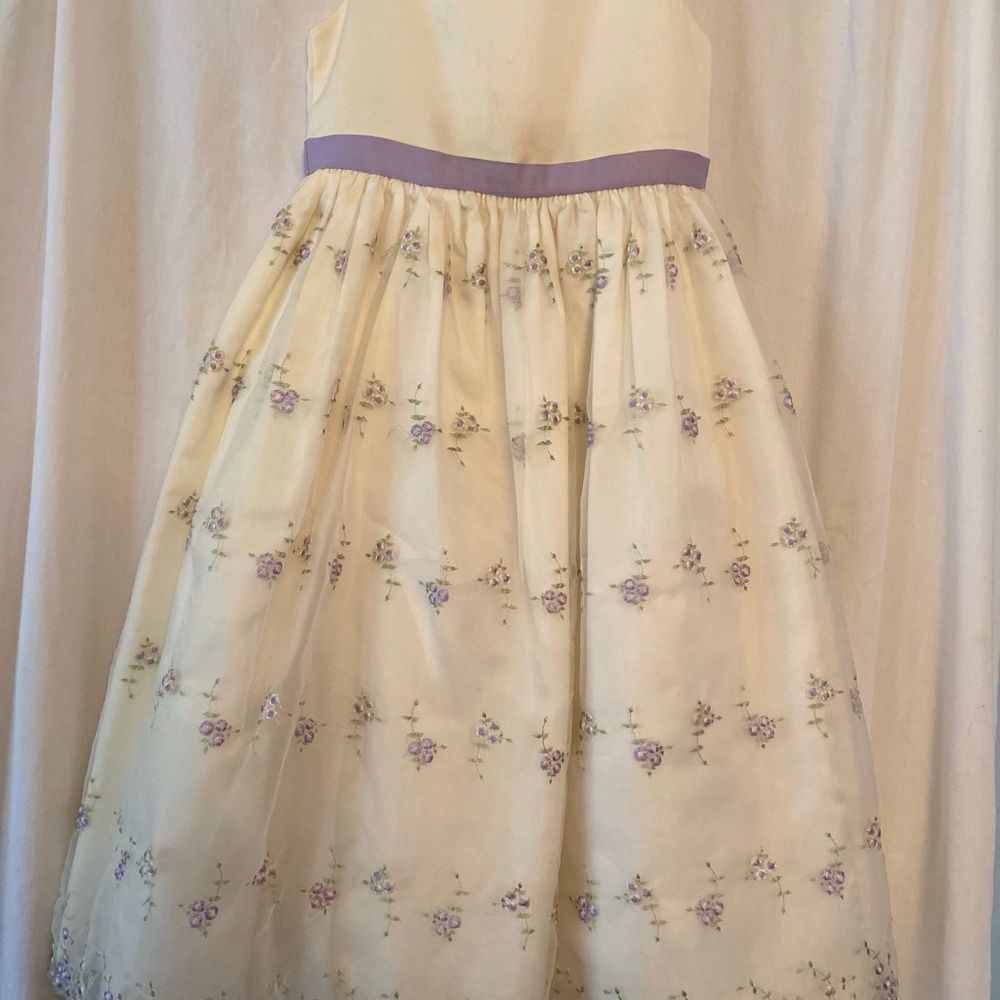 White Embroidered Flower Dress